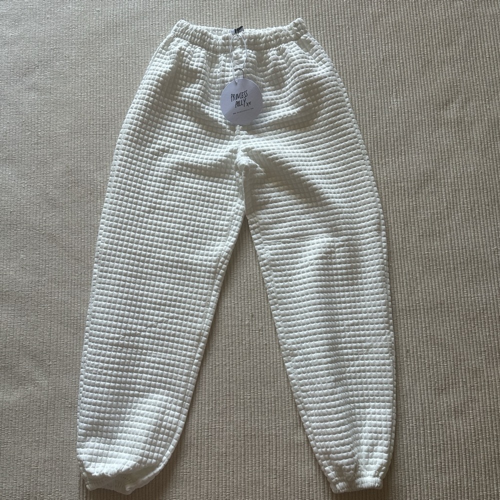 Princess Polly Arabella sweatpants size 2 (small) in white